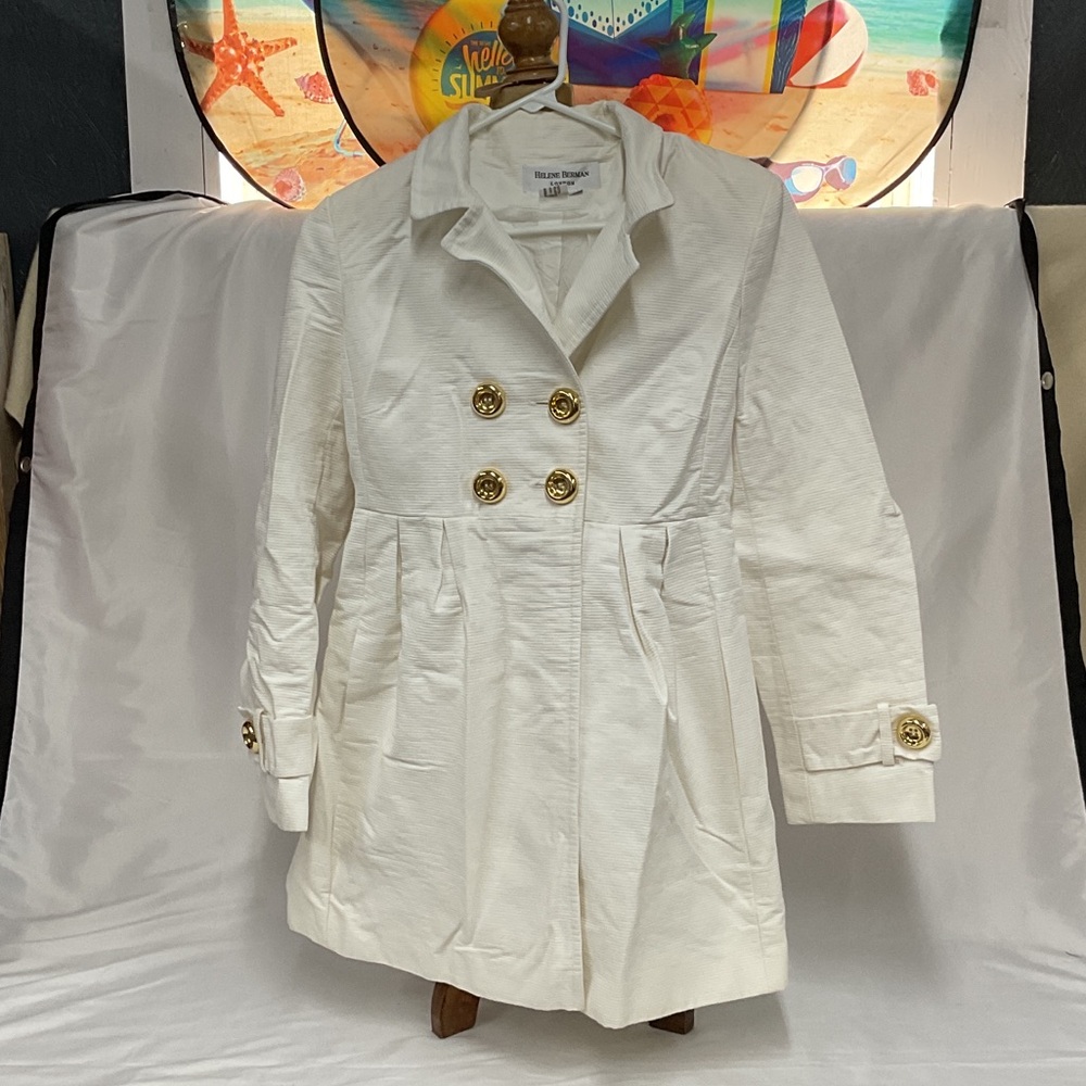 EUC woman’s long sleeve Helene Berman button down coat